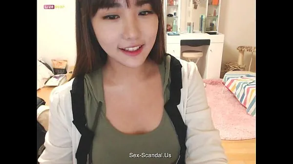 Pretty korean girl recording on camera 3 Film bagus yang populer