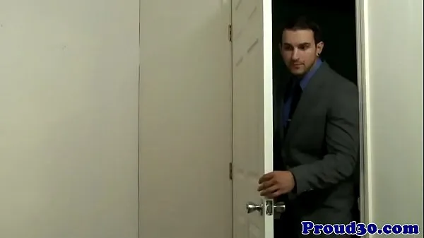 Clip - Mature Gay Stud Visits Partners Office, Porno - Vidéo HD bons films