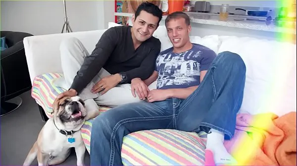 Filmes GAYWIRE - Vídeo caseiro do casal gay Troy e Ryan Austin se divertindo excelentes