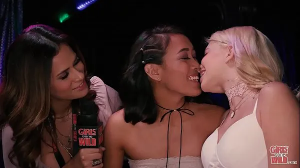 GIRLS GONE WILD - La première rencontre lesbienne de Hot Latina Girl bons films