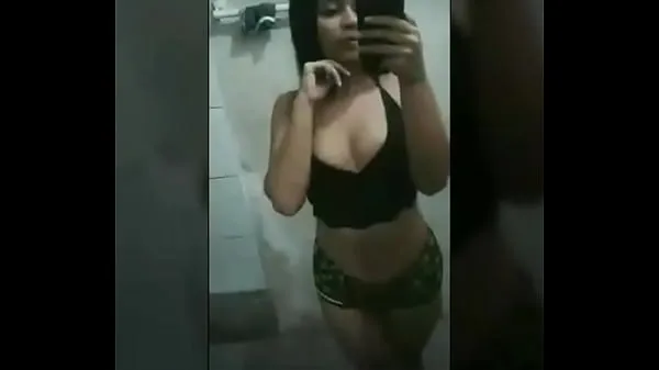 Morena mostrando su hermoso cuerpo en Periscope | RELÉ buenas películas calientes