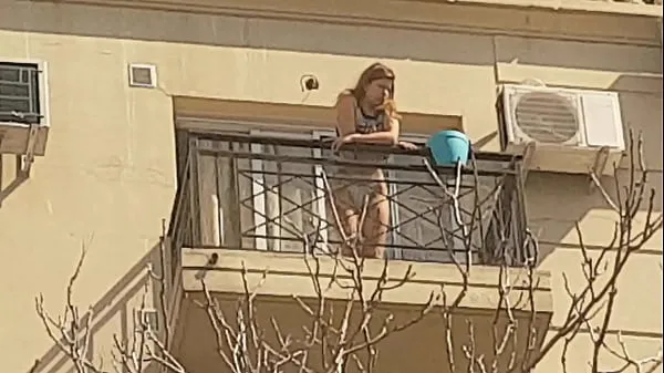 Heiße Nachbar auf dem Balkon 2. Teilgute Filme