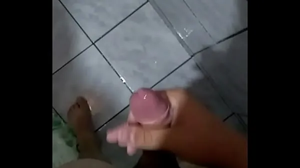 Film caldi cumming in the bath belli