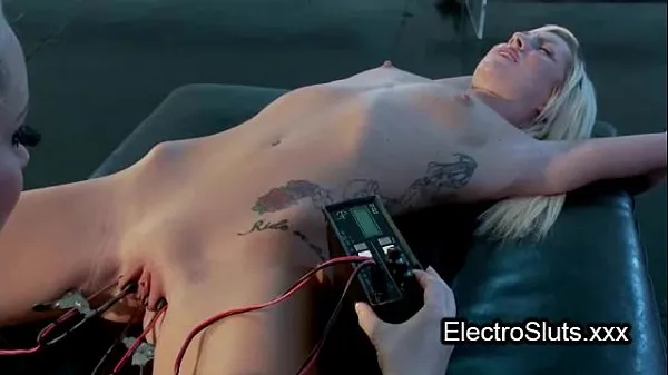 Coño apretado y electrocutado buenas películas calientes