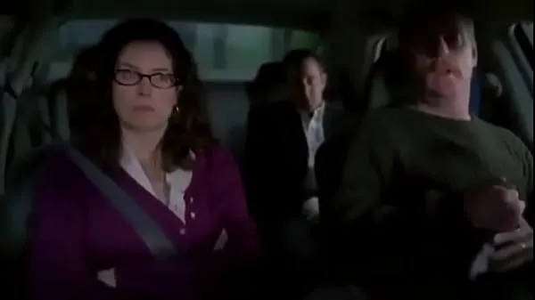 Filmes Quente tesão de MILF dá uma punheta no carro excelentes