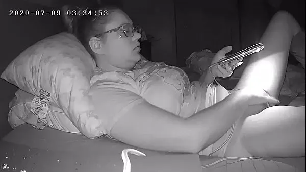 Горячие Грудастая сучка снимает видео для своей подруги, пойманной перед скрытой камеройпрекрасные фильмы