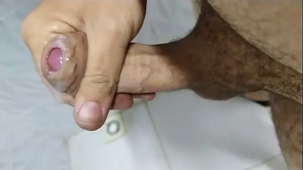 हॉट Handjob before the bath cumming hard बढ़िया फिल्में