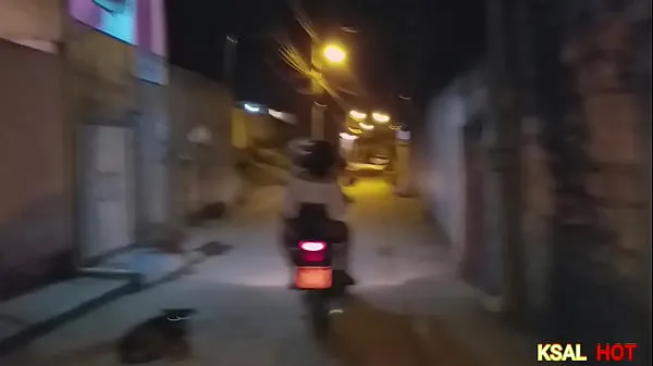 El travieso Danny Hot follada con un motociclista superdotado buenas películas calientes