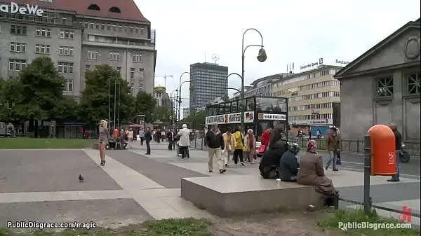 groupe de blondes allemandes en public bons films