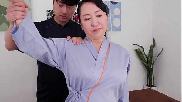 人気のA Big Boobs Chiropractic Clinic That Makes Aunts Go Crazy With Her Exquisite Breast Massage Yuko Ashikawa上質な映画