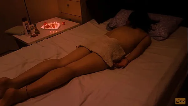 Heiße Erotische Massage verwandelt sich in Fick und bringt mich zum Abspritzen - nuru thai Unlimited Orgasmgute Filme