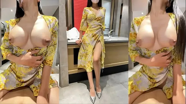 Hot The "domestic" goddess in yellow shirt, in order to find excitement, goes out to have sex with her boyfriend behind her back! Watch the beginning of the latest video and you can ask her out fine Movies