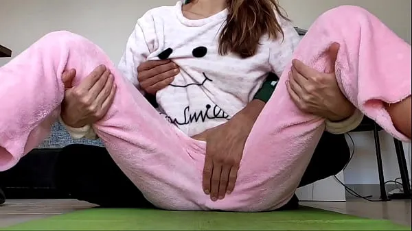 人気のasian amateur real homemade teasing pussy and small tits fetish in pajamas上質な映画