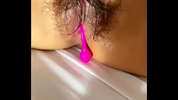 Žhavé Gái lồn non thủ dâm bằng sextoy, ai muốn mua em này ib em skvělé filmy